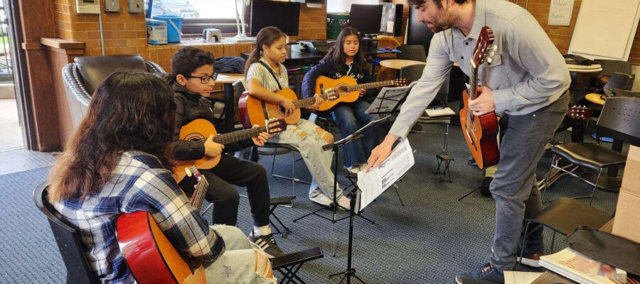 Youth Guitar Class