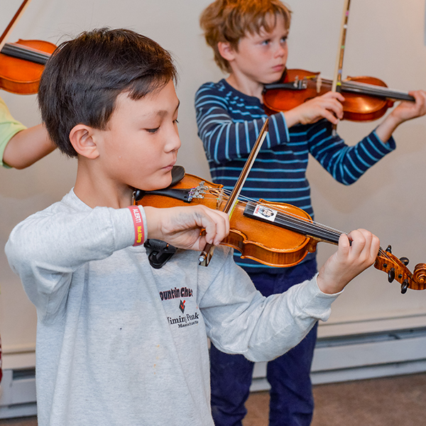 Suzuki Violinists